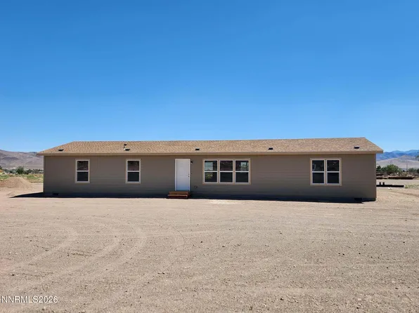 9705 Iroquois Trl, Silver Springs, NV 89429