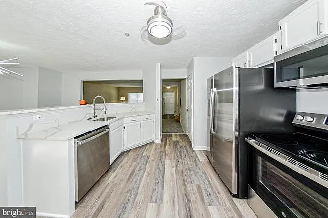 12819 Carousel Ct — Photo 14