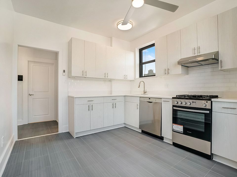 1st image of 25-38 18th St #3