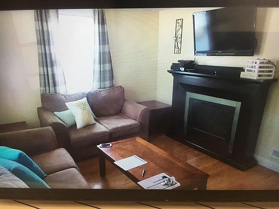 4th image of 167 Gay St