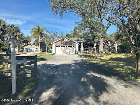 9673 Fleming Grant Rd, Micco, FL 32976