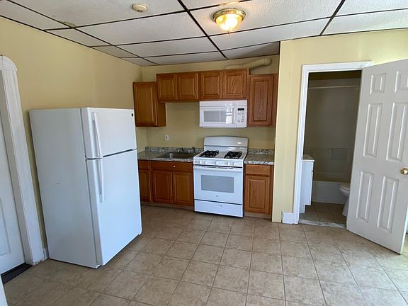 4th image of 270 West Ave #2F
