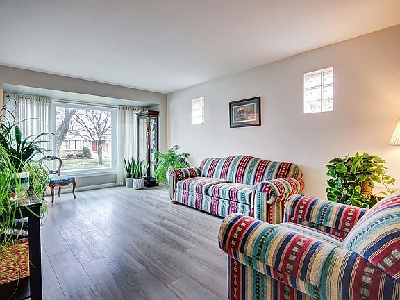 5th image of 4916 Lamb Dr