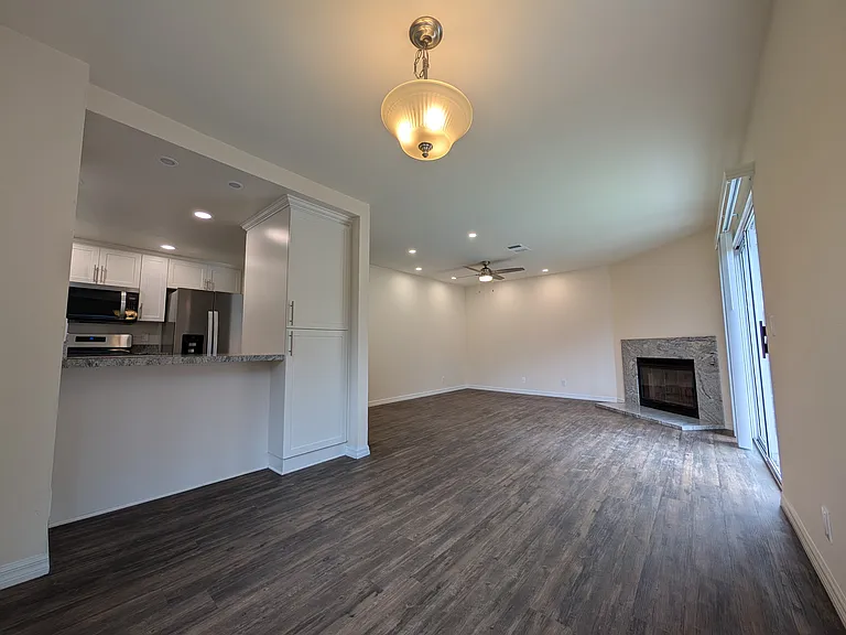 3-bed Living Room/Dining Room