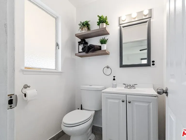 38457 Sumac Ave — Photo 8