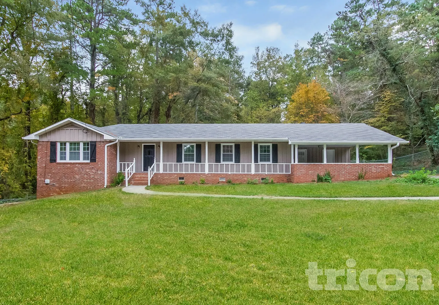 1606 Huntington Drive Marietta GA — Photo 1