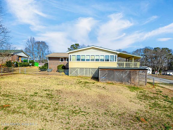 5th image of 1580 Trussell Rd