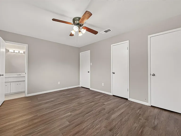 4923 Sandalwood Ave — Photo 16