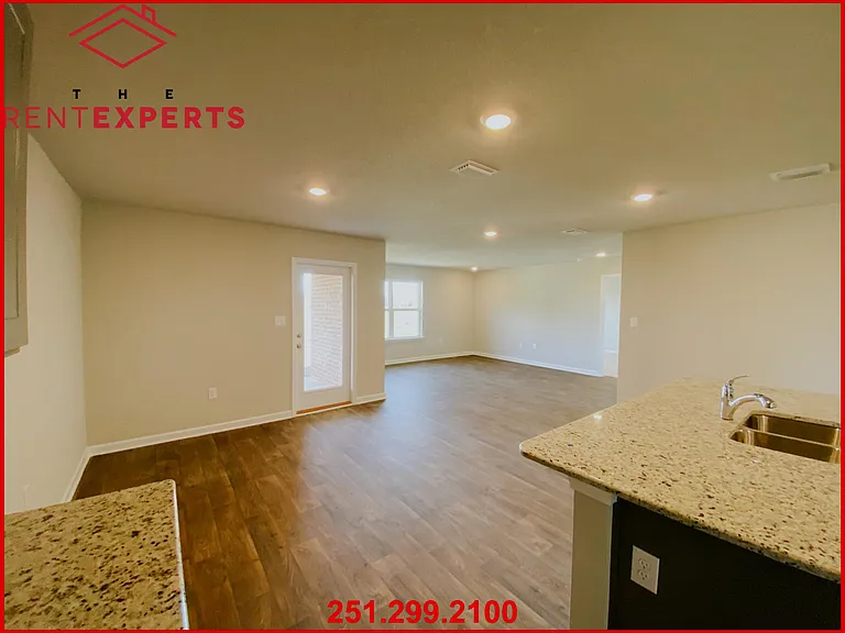 8024 Irwin Loop — Photo 18