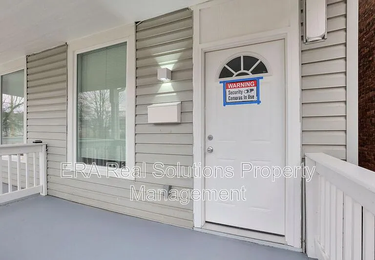 741 E Mound St — Photo 19