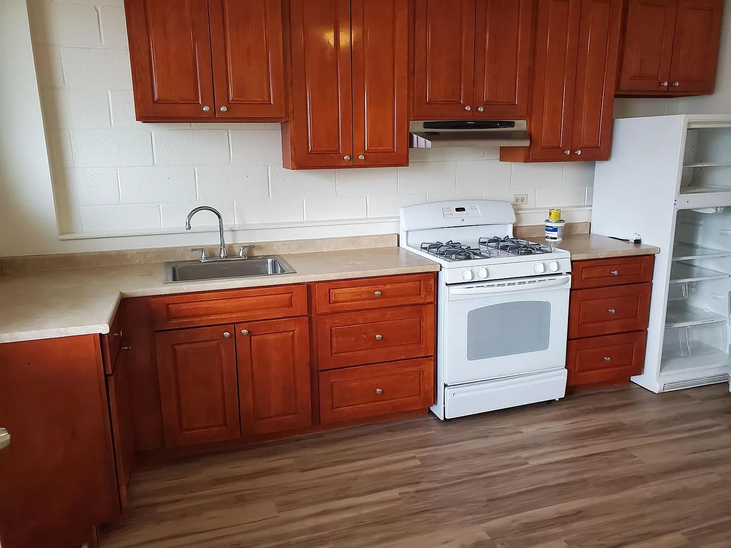 h3103k — Photo 2