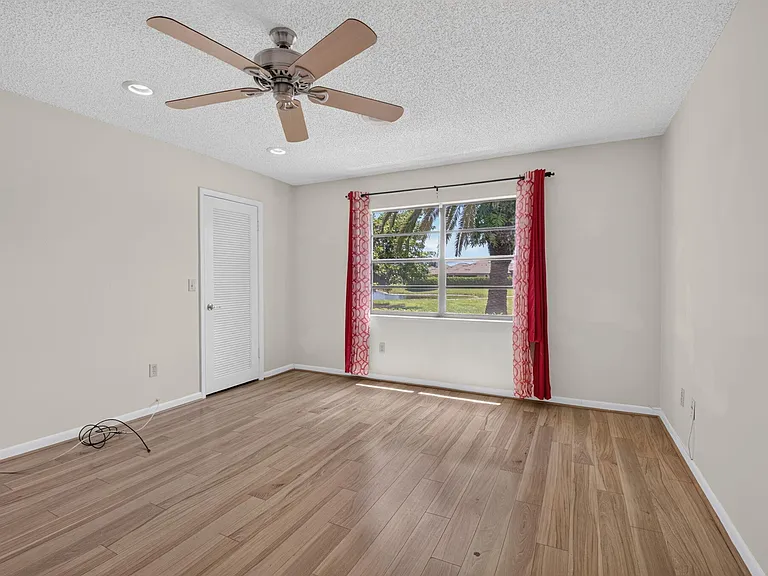9264 Vista Del Lago #A — Photo 20
