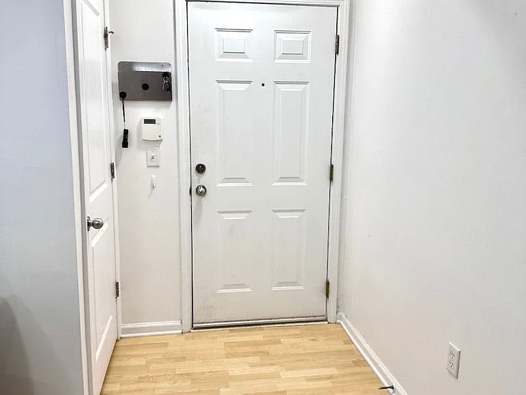 725 Walker Sq #1-A-1 — Photo 8