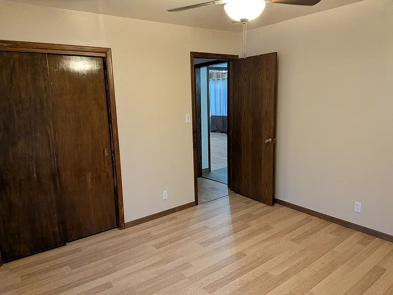 207 Walnut St — Photo 7
