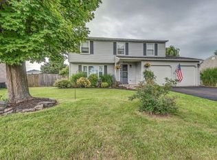 8105 Como Ln, Clay, NY 13041