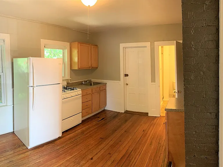 63 Danforth St #2R — Photo 5