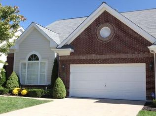 374 Shetland Valley Ct, Chesterfield, MO 63005
