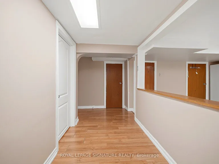 2000 Dufferin St #2 — Photo 19