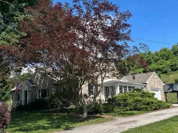 1755 Camp Betty Washington Rd, York, PA 17402