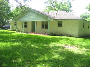 709 Cannan Dr, Angleton, TX 77515