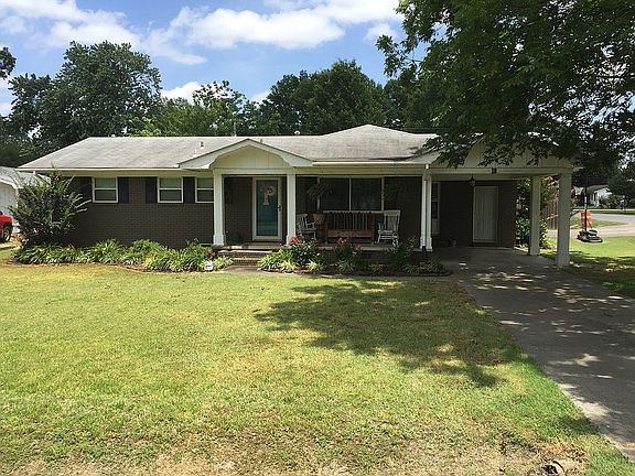 Front yard from Meadow Ln
