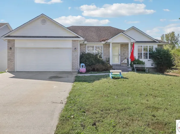 720 Burlington Ln, Warrensburg, MO 64093