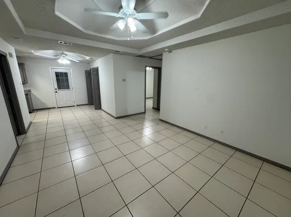 6805 N 7th St #2, McAllen, TX 78504