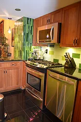 Sold by Manhattan Residential Group