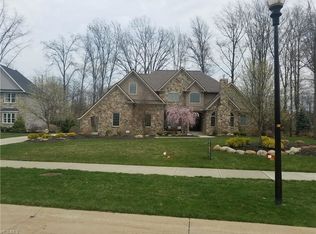 1839 Bur Oak Dr, Westlake, OH 44145