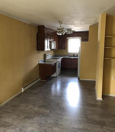 5th image of 42H Cambridge Ct #200H