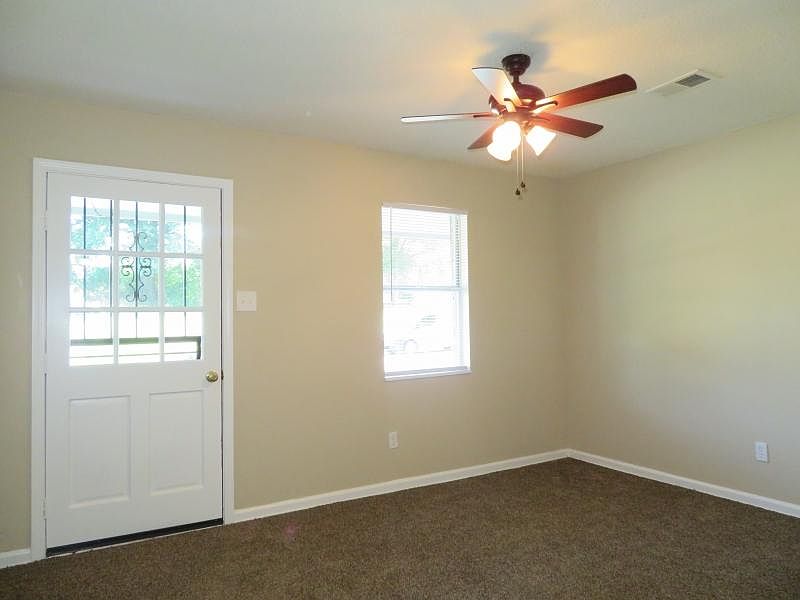 2nd image of 1421 Ledger Rd