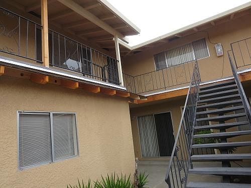 2nd image of 1307 Saratoga Ave