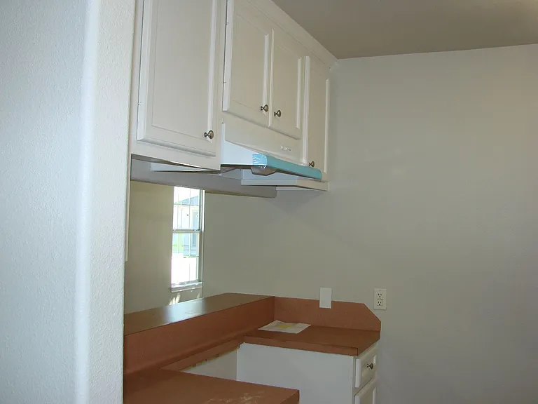 815 Cravens St #B — Photo 54
