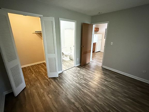 2nd image of 3033 Clifton Ave APT 10