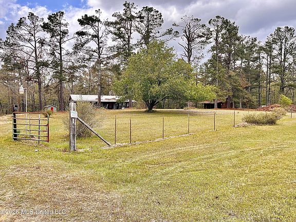3rd image of 3221 Pine Grove Rd