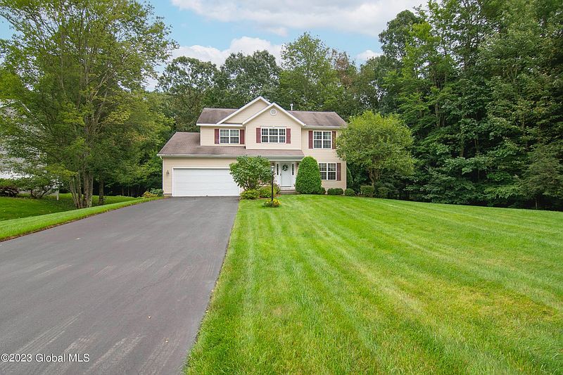2nd image of 80 Damascus Drive