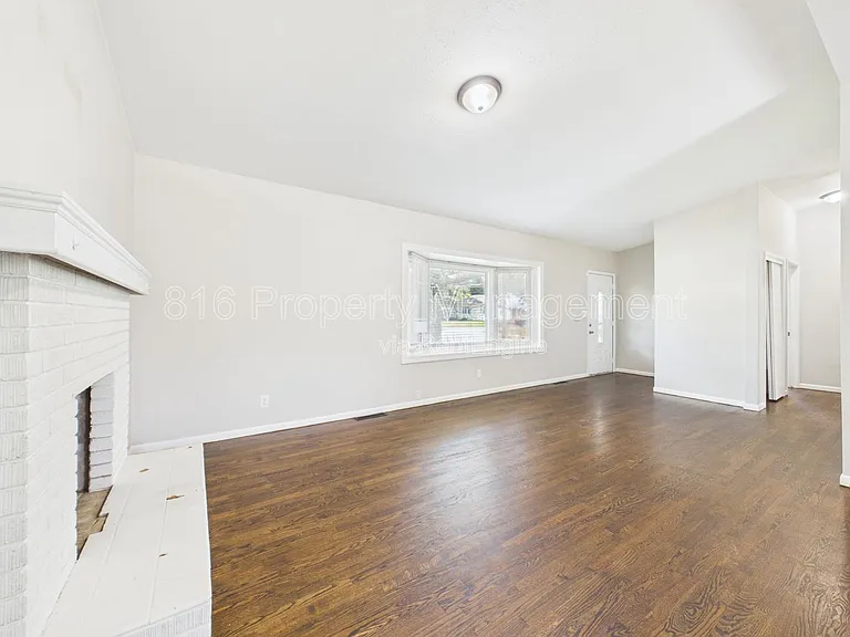 622 Christopher St — Photo 3