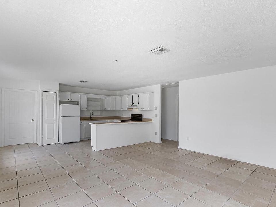 1st image of 4409 47th Avenue S