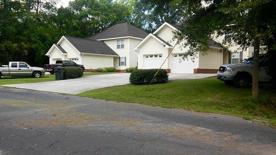 2nd image of 1217 Scruggs St