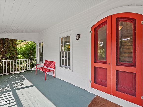 2nd image of 290 Great Barrington Rd