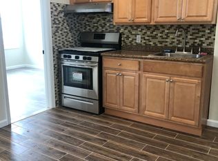 6209 Flushing Ave, Maspeth, NY 11378