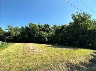 Cross St, Caldwell, OH 43724