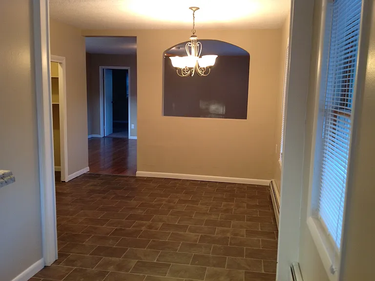 829 Crow Hill Rd — Photo 15