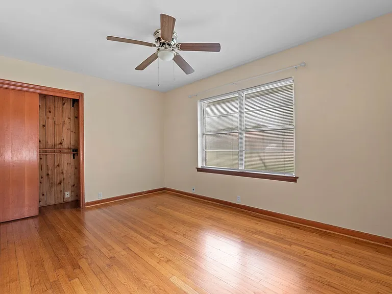 1027 Stonecrest Dr — Photo 23