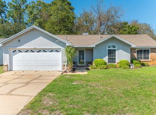 108 Meadow Woods Ln, Niceville, FL 32578
