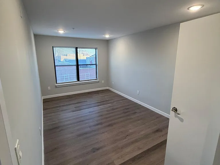 180 Cedar St #312 — Photo 5