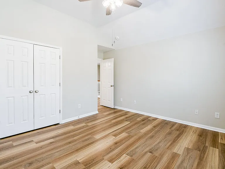 815 Robins Way — Photo 23