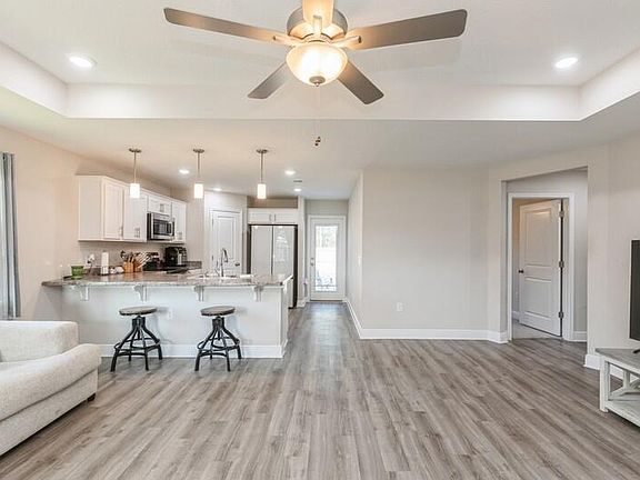 5th image of 1650 Ponderosa Dr