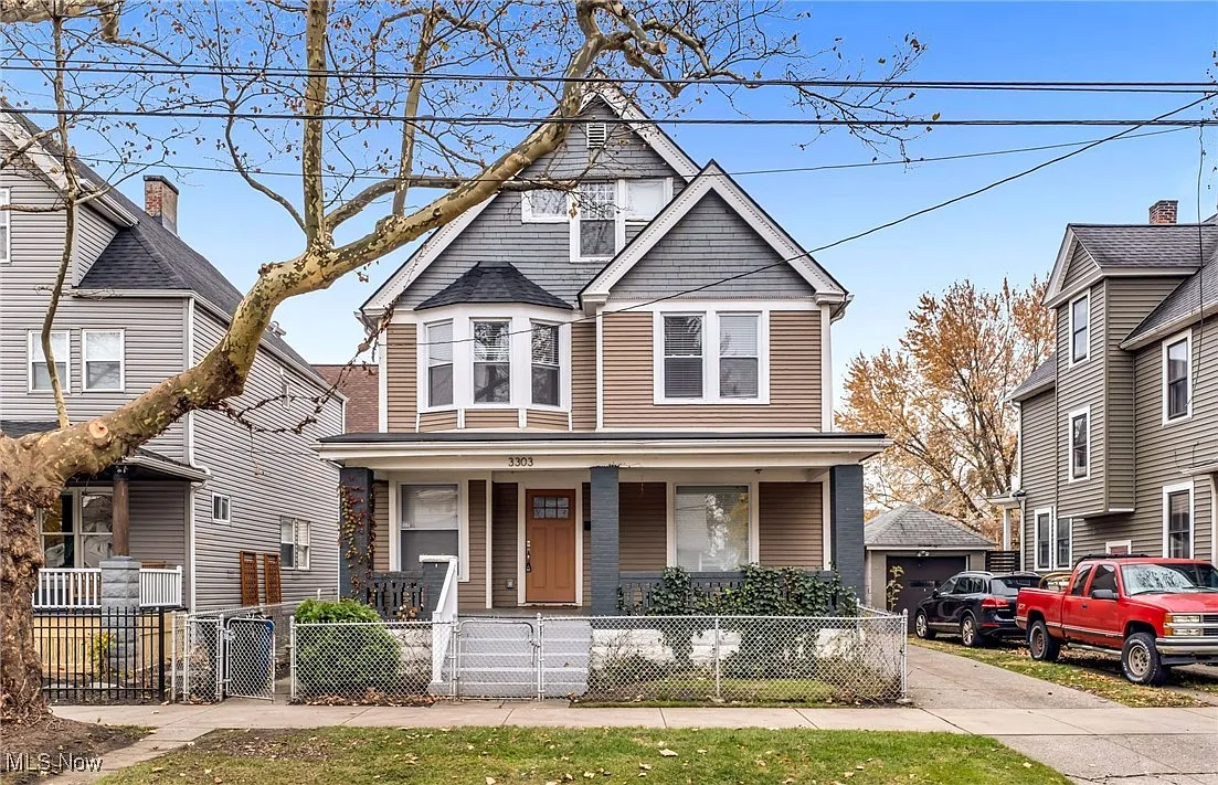 3303 Chatham Ave photo 1