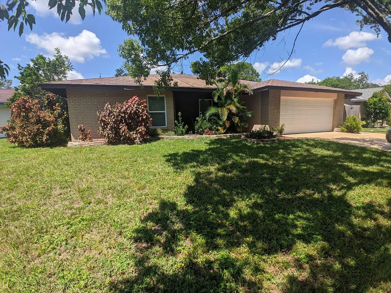 3 bed, 1330 sqft, $2,650 — Photo 2